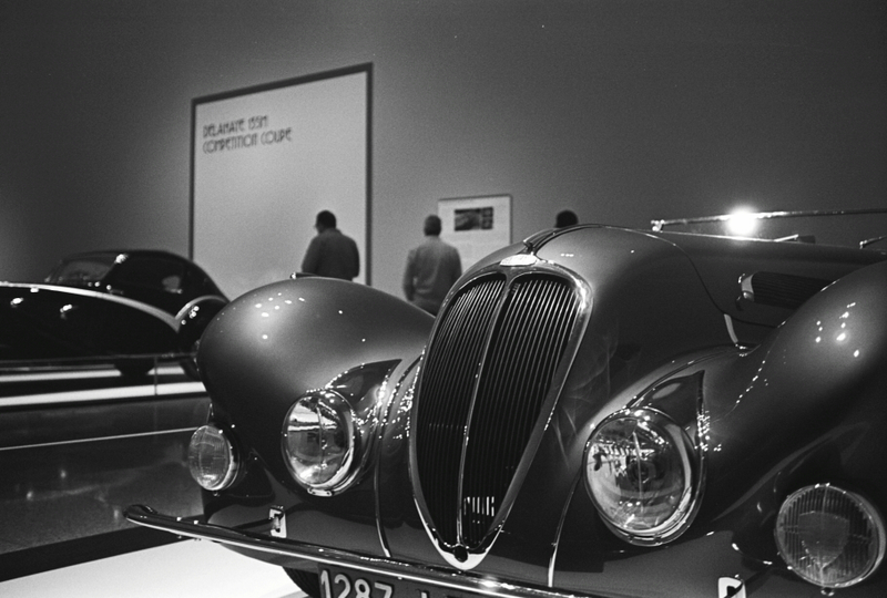Illustration for article titled Vintage Autos on a Vintage Manual